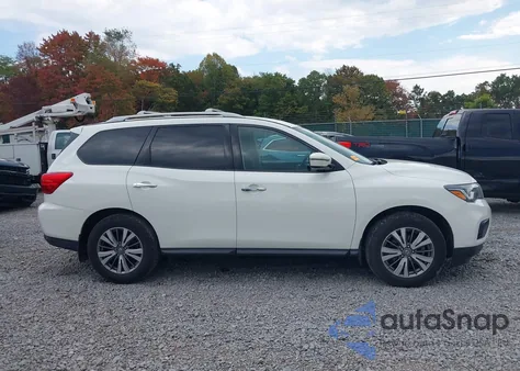 2019 Nissan Pathfinder S z USA, uszkodzony, nr VIN 5N1DR2MM4KC652519